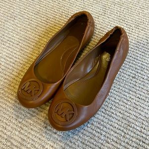 Michael Kors flats size 7.5M